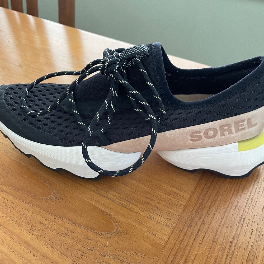 BLACK SOREL KINETIC LACE SNEAKER